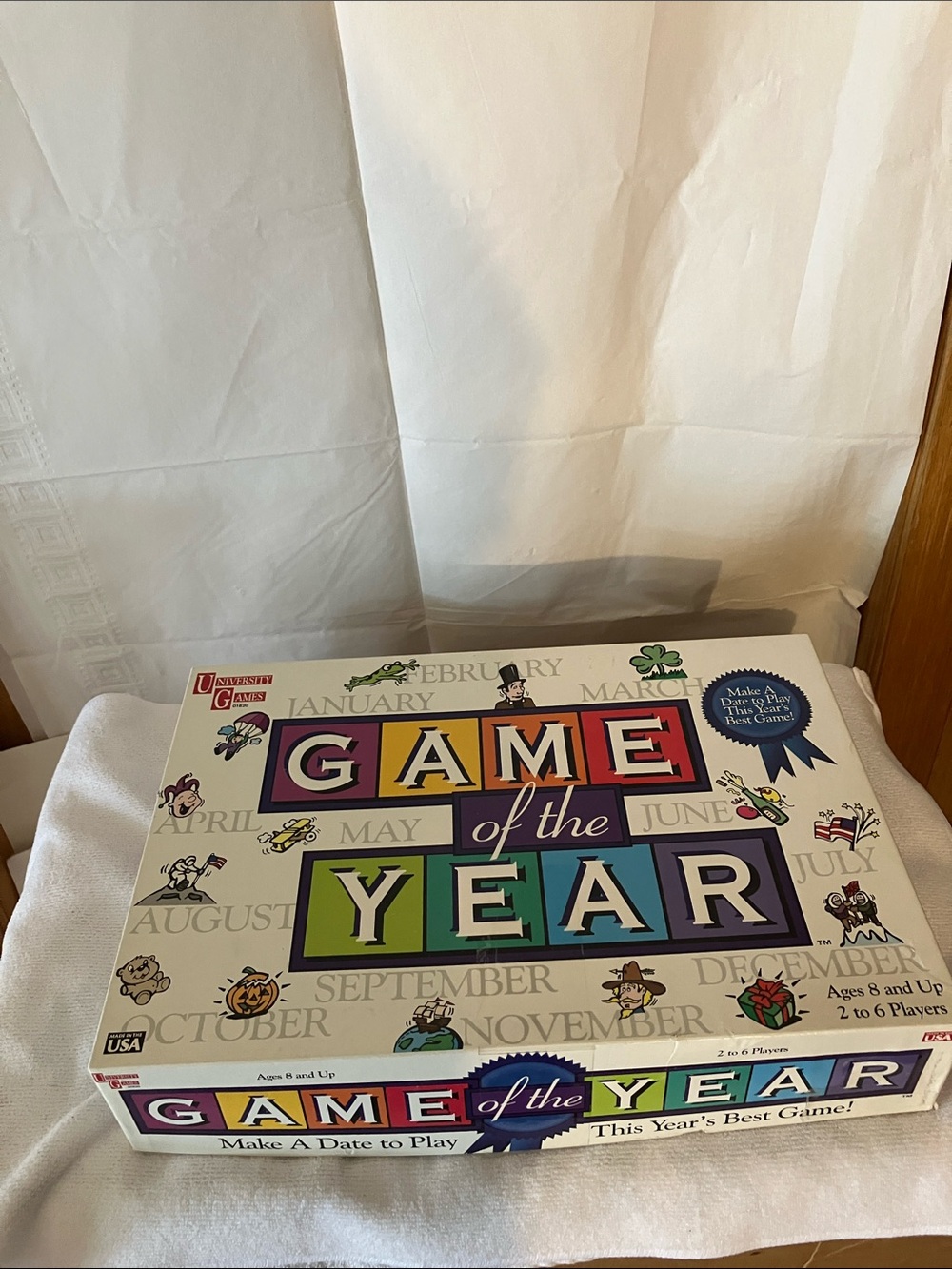 University Games 1977 Game of the Year Fun Family Game 8 & Up-1 missing piece.